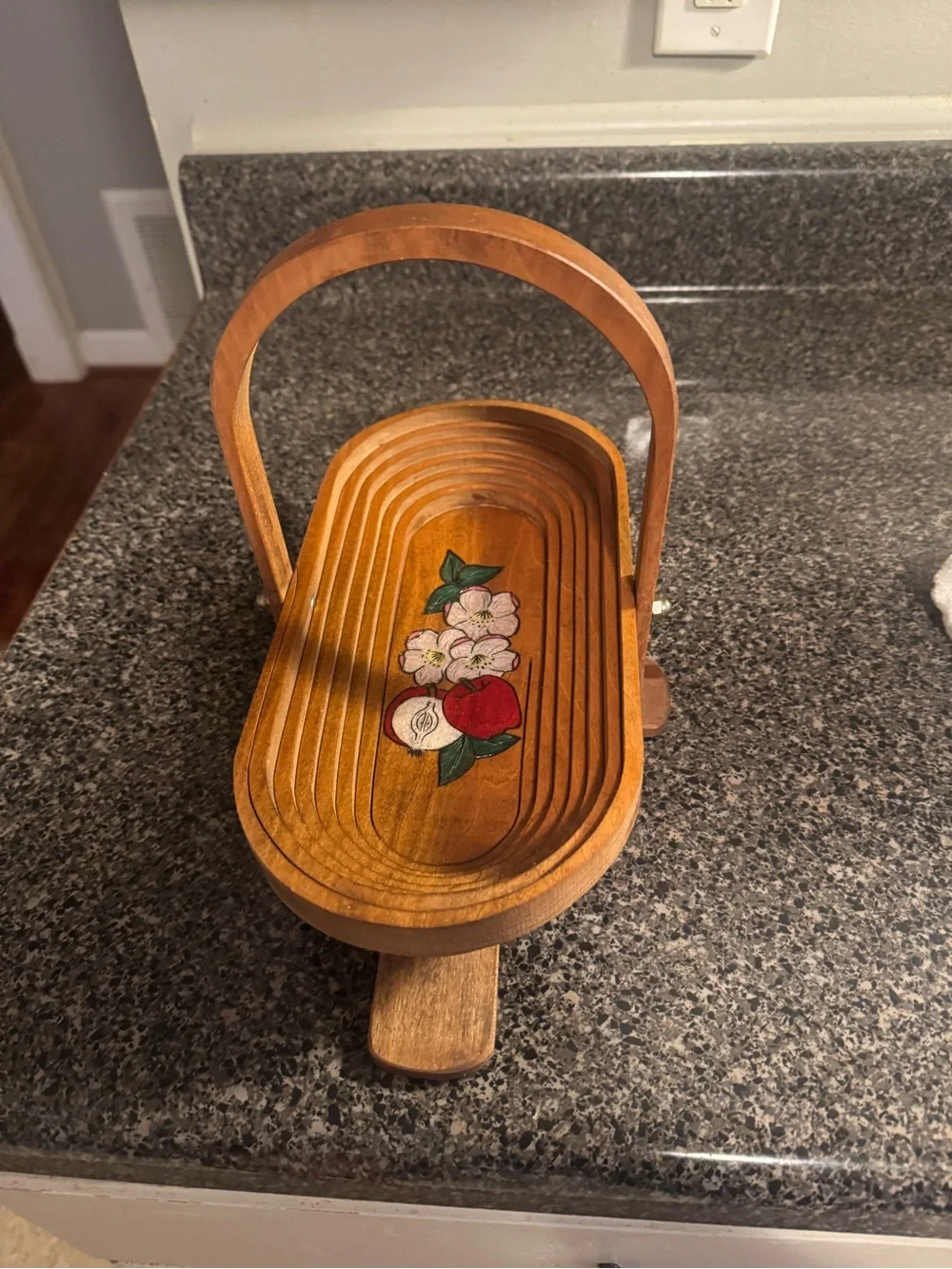 VTG Folding Wooden Fruit Basket Expandable Accordion Basket Decor